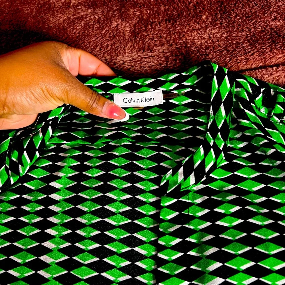 Button up - Picture 2 of 2